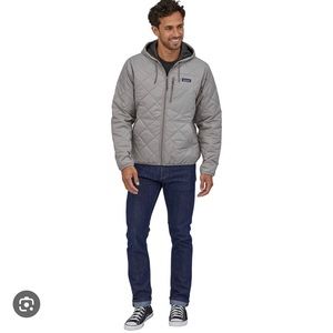 Men’s Patagonia Diamond Quilted Bomber Hood jacket. Brand new.